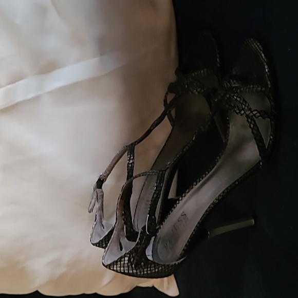 Guess Black and Silver Heels - Picture 5 of 5